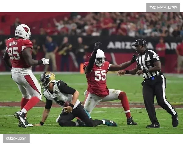 老鹰防守前线换向冲传奏效 多重变化扰乱对手传球节奏